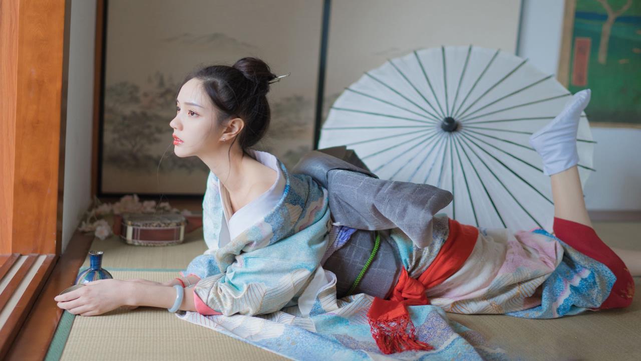 花秀:  探秘神秘的花卉王国