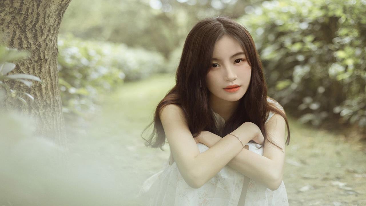 男一女拔萝卜：拔萝卜比赛背后的故事
